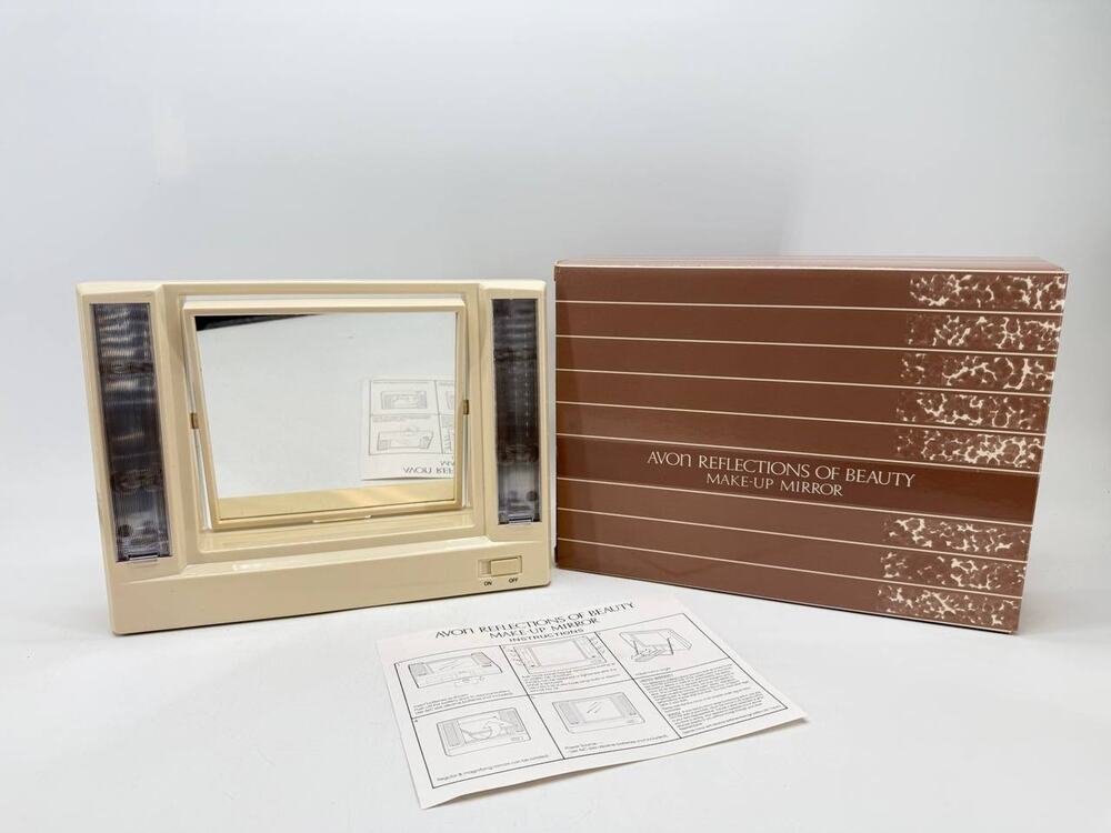 Vintage Avon Reflections of Beauty Lighted Makeup Mirror New Open Box 1.9 lb